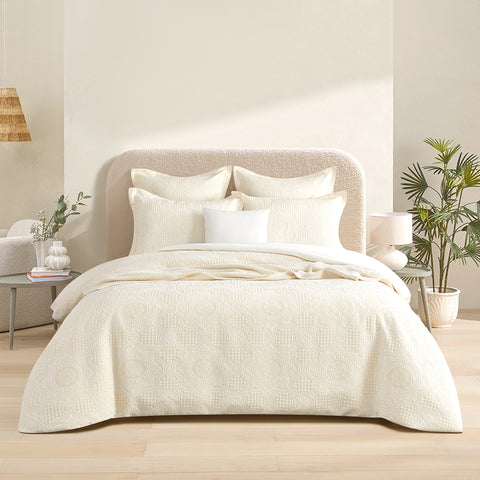 Dakota Beige Jacquard Queen Quilt Cover Set by Renee Taylor