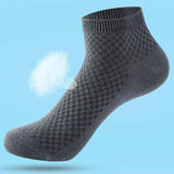 Black Bamboo Socks 5-Pack with Comfort Elastic, Soft Breathable 95% Bamboo 5% Spandex, Naturally Antibacterial Moisture-Wicking for Men and Women EU 38-44 In Australia - Darrahopens
