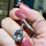 Stylish Female Wedding Party Necklace with Bright Crystal Charming Delicate Pendant Jewelry for Anniversary