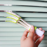 Cleaning Brush for Air Outlet of Two-Headed Car Air Conditioner, Soft Brush for Instrument Panel Dusting, and Cleaning Articles