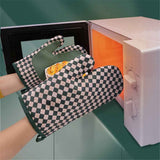 Green Checkered Oven Mitts Heat Resistant, Vintage Retro Checkerboard Cute Oven Mitts, Non-Slip Silicone Kitchen Oven Gloves 1 Pair In Australia - Darrahopens