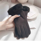 Pink women's Minimalist Solid Color Touchscreen Gloves, Elegant Modern Windproof Warm Riding, Fuzzy Gloves for Fall & Winter In Australia - Darrahopens