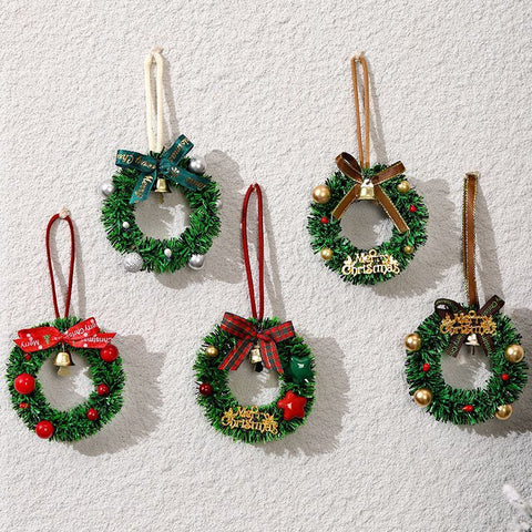 5pcs Mini Christmas Wreaths With Rope
