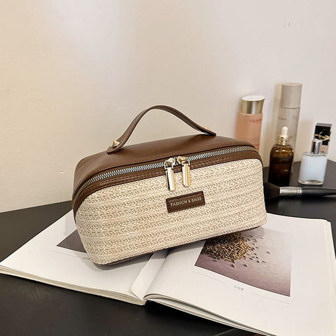 PU Large Capacity, Your Perfect Travel Companion — Stylish & Versatile Three-Dimensional Makeup Bag./Straw white