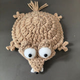 2PCS Hand-crocheted squirrel coaster, soft and durable yarn. The cute and adorable design combines decoration, heat insulation, and stress relief in one. Compact and practical, it brightens up your office life.