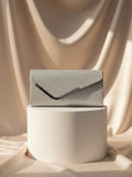 Women Fashion Wedding Evening Clutch Bag, V‑Shaped Metal Trim Versatile Chain Formal Party Handbag for Prom Banquet, Silver In Australia - Darrahopens