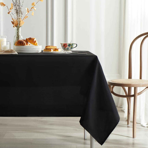 Table Cloth 60x102 Inch Black Tablecloth for 6 Foot Table Washable Polyester Rectangle Tablecloth for Buffet Table, Parties, Holiday Dinner, Wedding