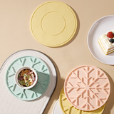Food-Grade Silicone Heat-Resistant Trivet, 16cm Non-Slip Table Mat, Snowflake Hollow Hot Pot Coaster—Pink