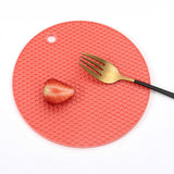 Heat Resistant Mat Silicone Slip Proof Round 17cm Heat Insulation Pad for Kitchen Countertop