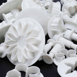 33Pcs/Set Fondant Cake Baking Tool DIY Biscuits Cookies Mold Cooking Tool Kitchen Utensils