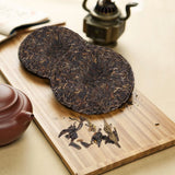Chinese Yunnan Raw Cake Pu er Tea Healthy Pu'erh for Family Friends 100g