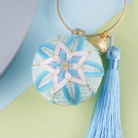 Fun Resin Keychain Blue and White Modern Style W275 [Mint] key chain In Australia - Darrahopens