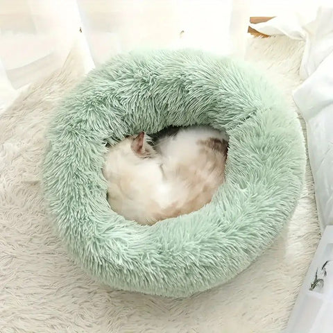 Plush Pet Nest Soft Donut Cat Bed – Cozy Round Couch for Cats and Small Dogs, Comfortable Sleeping Spot for Warmth and Deep Sleep, Suitable for Indoor Home Use (S, Green)