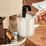 Milk Frothing Pitcher,(600ml) Steaming Pitchers,Stainless Steel Milk Cup,Cappuccino Latte Art Coffee,Barista Steam Pitchers,Temperament beige