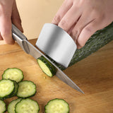Stainless Steel Finger Guard, 2 PCS Finger Guard for Cutting Vegetables, Kitchen Safe Slicing Tool for Hands, Finger Protector