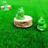 Resin Mini Frogs 10 Pack Figurines, Green Little Small Miniature Plastic Tiny Frogs Bulk to Hide for Garden Leap Year Decorations