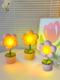 1PC New Fashionable Mini Flower Night Light – Cute Atmosphere Bedside Lamp, Creative Desktop Decor, Gift, Home Decor, Holiday Gift, Cartoon Ornament(Yellow)