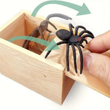 Wooden Spider Prank Box, Pop Out Rubber Handmade Scare Box Prank Gag Plastic Funny Joke Halloween Fools