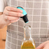 Oil PourerSpout Cover, Oil Spout for Oil Dispenser, 2Pcs Oil Bottle Pour Spout Stopper ABS Silicone Pourer Spout Stopper