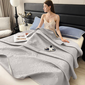 70.9x78.7in Cooling Summer Quilt, Long Lasting Cool, Lightweight Blanket for Bed Dorm(NavyB) In Australia - Darrahopens