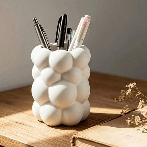 White desktop cosmetics storage rack - brush, pen, and stationery storage