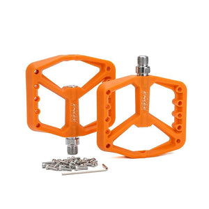 A Pair Of Nylon Bike Pedals For Mountain Riding - Orange