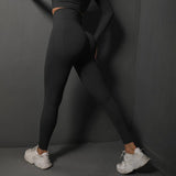 L Rose Red Seamless Butt-Lifting Yoga Leggings - High-Waist Peach Hip Workout Tights