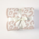 Beige Luxurious Leopard Print Knit Throw Blanket - Ultra-Soft Jacquard Plush for Sofa, Bed & Cozy Comfort (130x150cm)