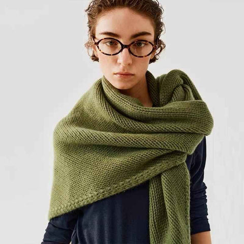 Green Retro Wool Blend 190x70cm Knitted Triangle Scarf - Multifunction Warm Shawl Wrap with Elegant Minimalist Design for Fall Winter Versatile Styling