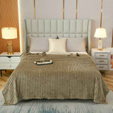 200*230cm Light Coffee Solid Colour Flannel Throw Blanket - Thick Double-Sided Fleece with Ribbed Texture - Soft throw blanket& Lightweight for Sofa, Bed, Office Nap, Air-Conditioned Rooms - Durable, Machine Washable, Non-Shedding