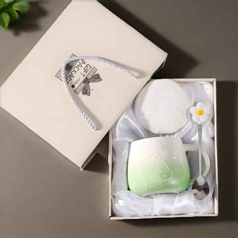 Green Gradient Cat Ceramic Mug with Lid and Spoon - 400ml Porcelain Coffee Cup - Adorable 3D Cat Design, Pastel Colour, Gift Box Included - Ideal for Home, Office, or as a Present for Women and Cat Lovers