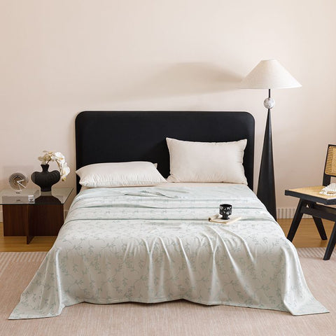 Blue Bamboo Fibre Summer Blanket - Vine Pattern Cooling Throw Blanket 150x200cm Lightweight Breathable Summer Quilt In Australia - Darrahopens