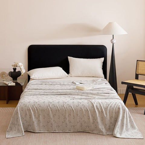 Silver Bamboo Fibre Summer Blanket - Vine Pattern Cooling Throw Blanket 150x200cm Lightweight Breathable Summer Quilt