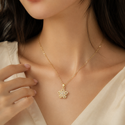 White Rotating Bauhinia Zircon Flower Pendant Necklace - Alloy and Zircon - 15mm Pendant, 40+5cm Chain, Design for Women, Fashionable Collarbone Jewelry Gift