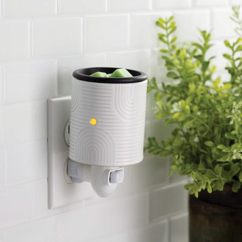 Darrahopens Appliances > Kitchen Appliances > Food Warmers & Chafing Dishes Arch Deco Flip Dish Pluggable Warmer - RRP $27.95 - Wholesale - OUT OF STOCK - PREORDERS OPEN - ARRIVING EARLY SEPTEMBER