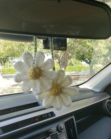 Darrahopens Auto Accessories > Auto Accessories Others > Automotive Decor Crochet Daisy Auto Accessories Women Cute Rearview Mirror Charm Crafted Daisy Flower Gift Crochet Enthusiast Car Decoration Car Interior Aesthetics (White)