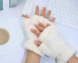 Darrahopens Baby & Kids > Baby & Kids Others > Baby & Toddler Clothing Gloves - 1 pair - Winter gloves - Cartoon gloves - Fingerless gloves - Children's gloves - Warm gloves - Plush gloves - One size (White)