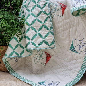 Darrahopens Baby & Kids > Baby & Kids Others GOTS Certified Organic Cotton Reversible Baby Quilt (100x120cm) - Pretty Kites (Green)