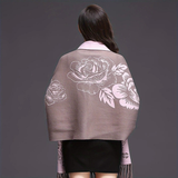 Darrahopens Fashion > Women's Fashion > Women's Accessories Double-sided Jacquard Cheongsam Shawl, Color-Blocked Fringed Cape Design, Autumn/Winter Fashion & Warmth Two-in-One Scarf（red)
