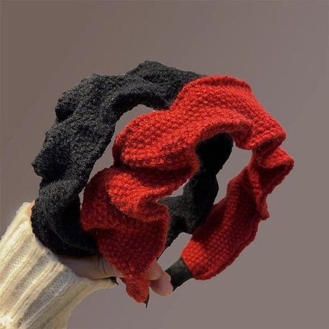Darrahopens Fashion > Women's Fashion > Women's Accessories Headband - Set of Two - Retro Style with Ruffles - Elegant and Stylish Headband for Women - Suitable for Parties, Daily Wear and Special Occasions (Red + Black)