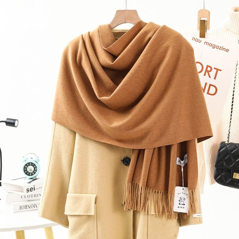 Darrahopens Fashion > Women's Fashion > Women's Accessories Solid Color Cashmere Wrap Scarf, Thickened for Warmth and Windproof, Bohemian-Style Winter Wardrobe Essential(camel)