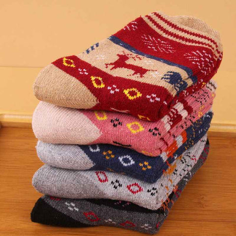 Darrahopens Fashion > Women's Fashion > Women's Socks & Hosiery Wool Blend Terry Socks 5-Pack - Winter Thick Warm Mid Calf Crew Socks for Women - Snowflake Deer Pattern Cotton Socks - 5 Pairs In Australia - Darrahopens