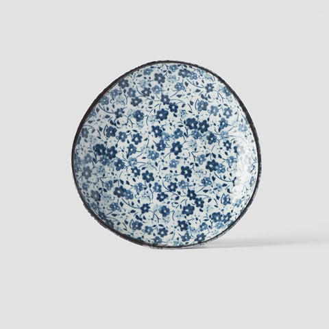 Darrahopens Food & Beverage > Pantry > Condiments & Sauces Saucer Organic Shape 12cm Blue Daisy Glaze