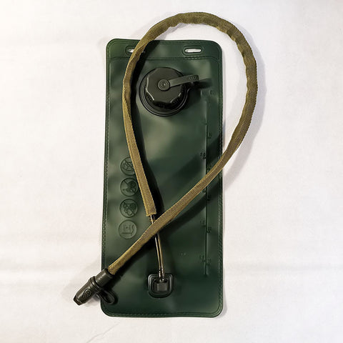 Darrahopens Furniture > Outdoor > Outdoor Storage Boxes Outdoor Green 2.5L Hydration Bladder for Running & Cycling - Eco-Friendly PEVA Material Water Reservoir Pack Insert with Bite Valve & 93CM Water Pipe