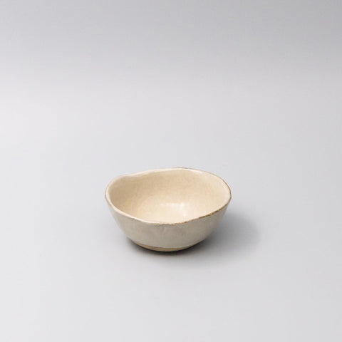 Darrahopens Gift & Novelty > Novelty > Novelty Gifts Lopsided Bowl 11cm Fawn Glaze