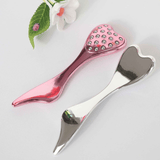 Darrahopens Health & Beauty > Massage & Relaxation > Massagers 304 Stainless Steel Heart Shaped Roller Ball Massager: Face Lifting and Eye Soothing, Body Scraping and Relaxation, Lightweight and Portable, One Tool for Skincare and Body Care（black)