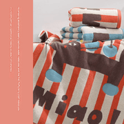 Darrahopens Home & Garden > Bathroom Accessories > Bath Towels & Robes Light Purple Balloon Deluxe Extra Large Pure Cotton Beach & Bath Towel | Highly Absorbent, Thick 70 x 140 cm | Fun Cartoon Design
