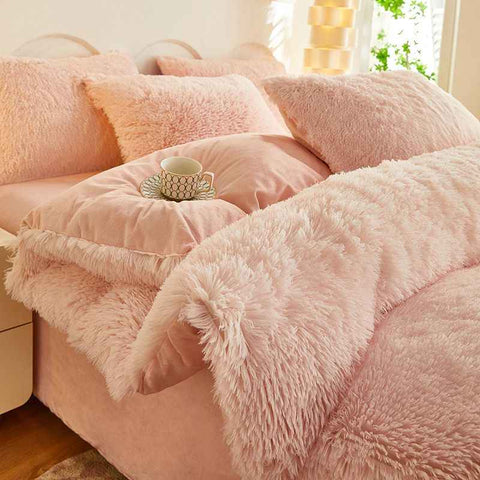 Darrahopens Home & Garden > Bedding > Bed Sheets Pink Luxury Thick Plush 4 Piece Bedding Set for 1.5m & 1.8m Beds – Winter Ultra Soft Warm Bedding with Double-Sided Faux Mink Fur & Crystal Velvet, includes 200 x 230CM Quilt Cover, 230 X 250cm Flat Sheet and 2PCS  48 × 74CM Pillowcases
