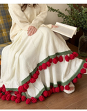 Darrahopens Home & Garden > Bedding > Blankets & Throws 99 Roses Hand-Crocheted Bouquet Blanket: A Versatile Emblem of Eternal Romance, Offering Gentle Warmth Through Every Season（Red rose on white background）