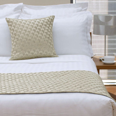 Darrahopens Home & Garden > Bedding > Blankets & Throws Jason Regency Champagne Bed Runner King